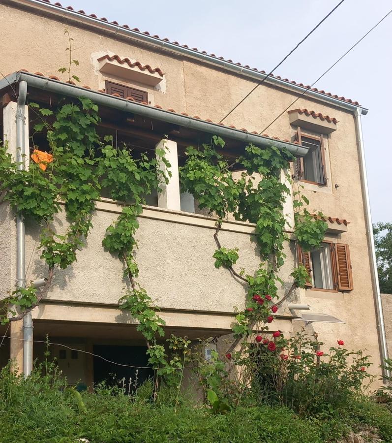 Holiday Home Loznati Cres Exterior photo