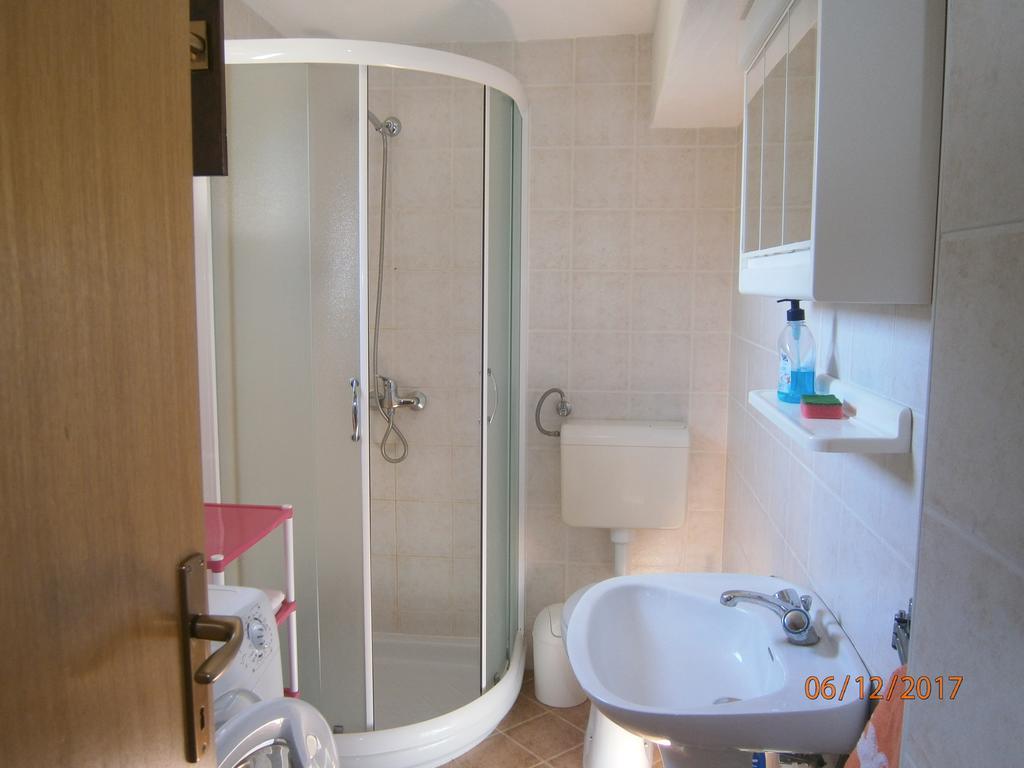 Holiday Home Loznati Cres Exterior photo